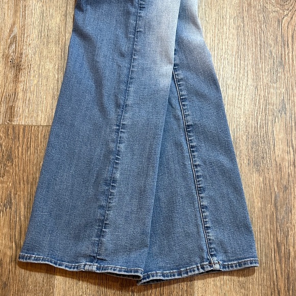 American Eagle Outfitters Classic Blue Boot Cut Jeans - Picture 8 of 8